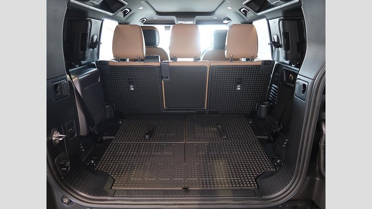 2025 認定中古車 Land Rover Defender 110 サントリーニブラック D350 ディーゼルマイルドハイブリッド X-Dynamic HSE