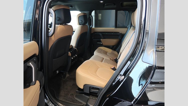 2025 認定中古車 Land Rover Defender 110 サントリーニブラック D350 ディーゼルマイルドハイブリッド X-Dynamic HSE