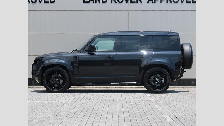 2025 認定中古車 Land Rover Defender 110 サントリーニブラック D350 ディーゼルマイルドハイブリッド X-Dynamic HSE