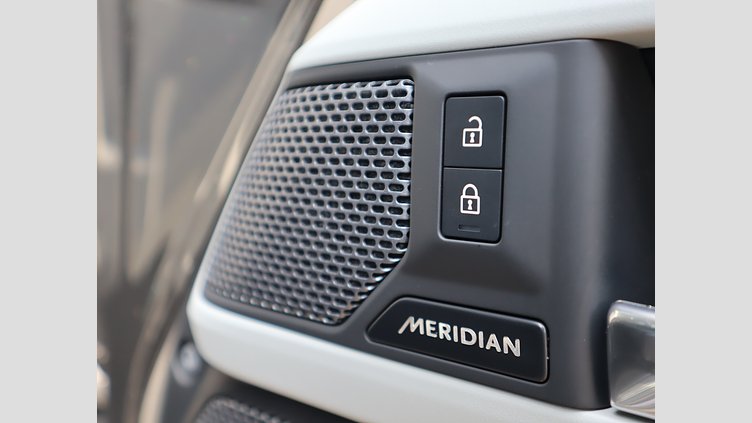 2023 認定中古車 Land Rover Defender 90 サントリーニブラック P300 AWD（AT） XS EDITION
