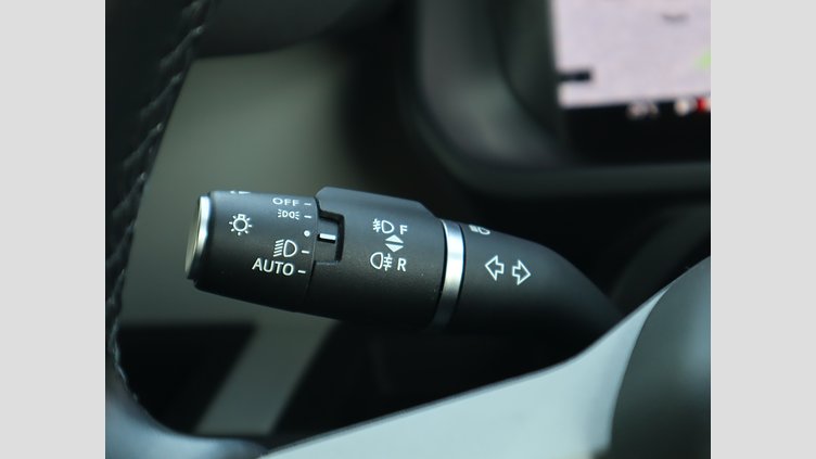 2023 認定中古車 Land Rover Defender 90 サントリーニブラック P300 AWD（AT） XS EDITION
