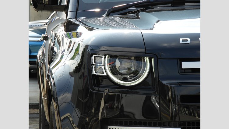 2023 認定中古車 Land Rover Defender 90 サントリーニブラック P300 AWD（AT） XS EDITION
