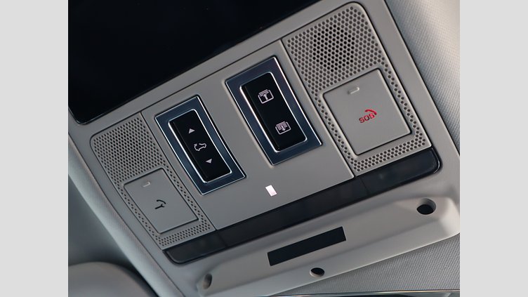 2023 認定中古車 Land Rover Defender 90 サントリーニブラック P300 AWD（AT） XS EDITION