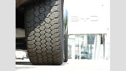 Defender 90 23
