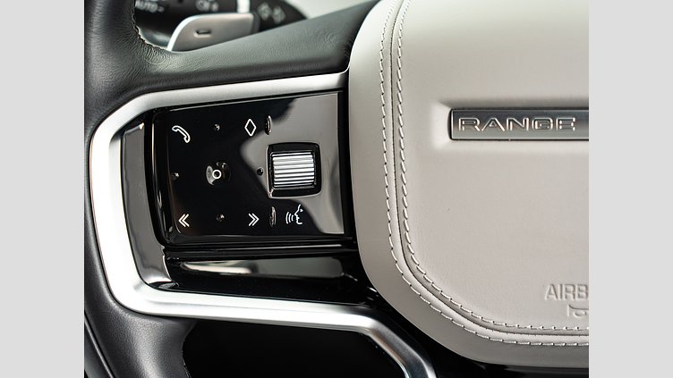 2023 認定中古車 Land Rover Range Rover Evoque サントリーニブラック P200 AWD（オートマチック） SE　P200