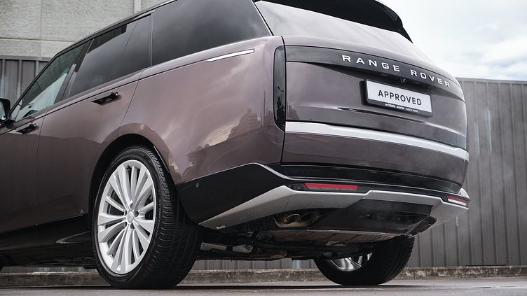 2024 Approved Land Rover Range Rover Charente Grey P530 Autobiography SWB