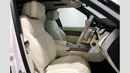 Range Rover 19