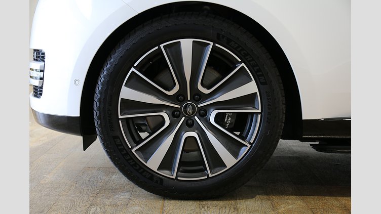 2024 認定中古車 Land Rover Range Rover オストゥーニパールホワイト P550 AWD PHEV（AT） スタンダードホイールベース Autobiography