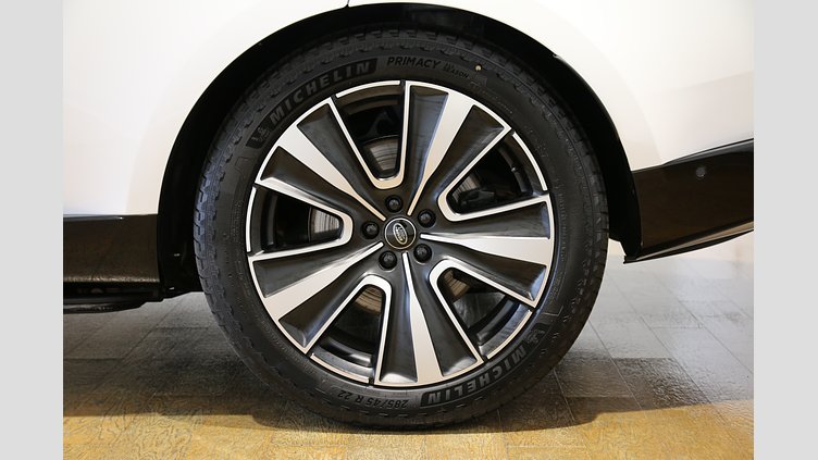2024 認定中古車 Land Rover Range Rover オストゥーニパールホワイト P550 AWD PHEV（AT） スタンダードホイールベース Autobiography