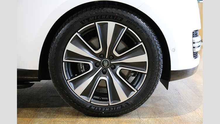 2024 認定中古車 Land Rover Range Rover オストゥーニパールホワイト P550 AWD PHEV（AT） スタンダードホイールベース Autobiography