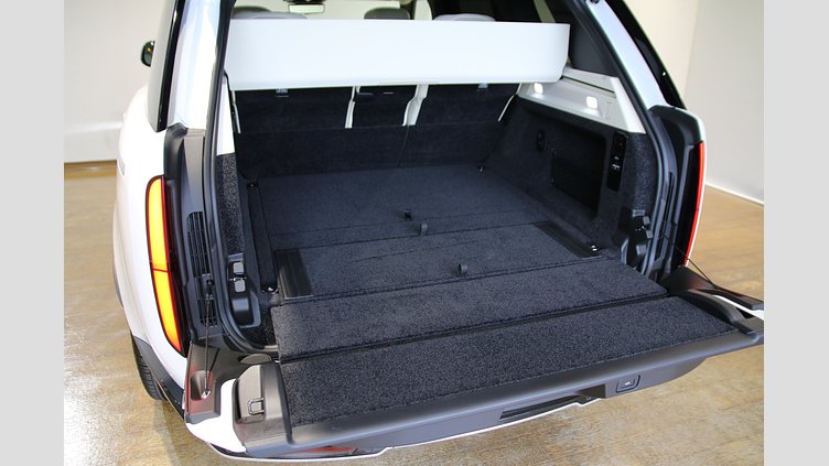 2024 認定中古車 Land Rover Range Rover オストゥーニパールホワイト P550 AWD PHEV（AT） スタンダードホイールベース Autobiography
