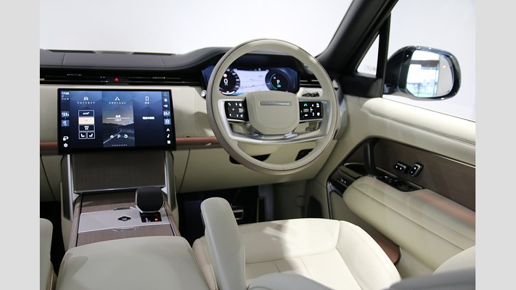 2024 認定中古車 Land Rover Range Rover オストゥーニパールホワイト P550 AWD PHEV（AT） スタンダードホイールベース Autobiography
