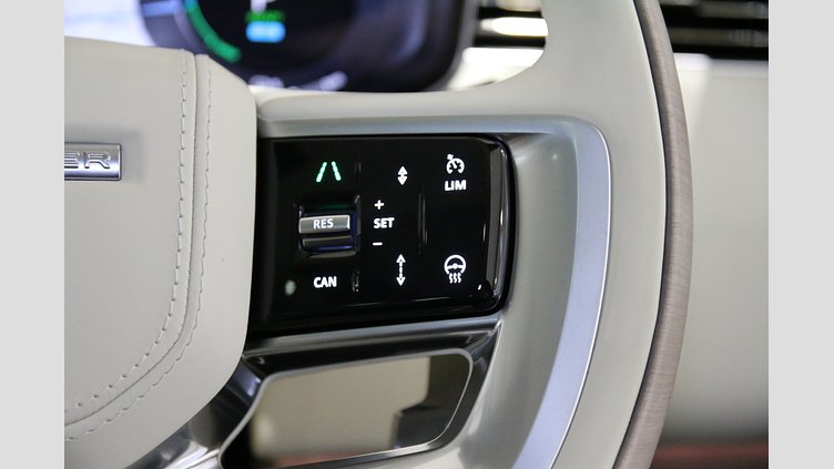 2024 認定中古車 Land Rover Range Rover オストゥーニパールホワイト P550 AWD PHEV（AT） スタンダードホイールベース Autobiography