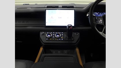 Defender 110 39