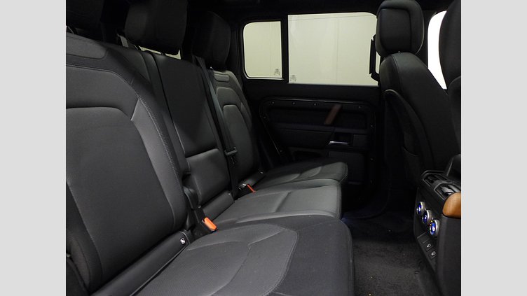 2022 認定中古車 Land Rover Defender 110 カルパチアングレイ D300 AWD（AT） X-DYNAMIC SE
