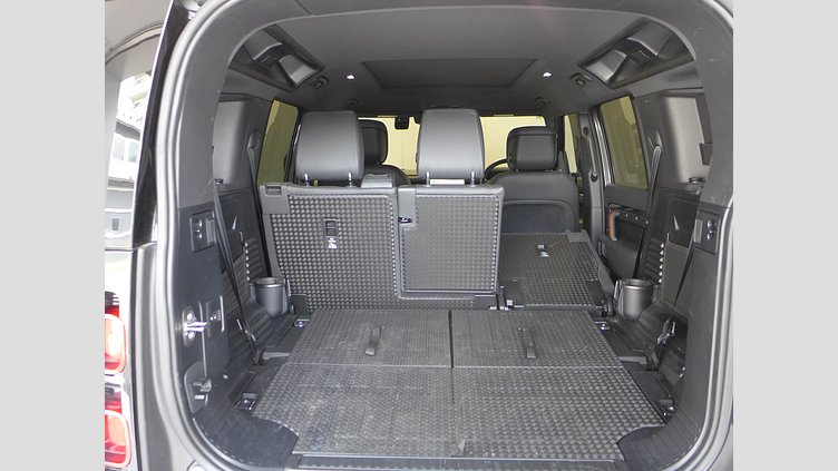 2022 認定中古車 Land Rover Defender 110 カルパチアングレイ D300 AWD（AT） X-DYNAMIC SE