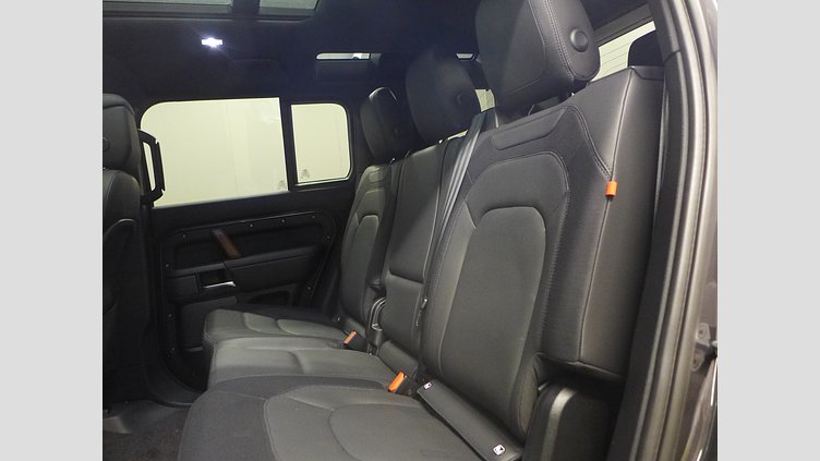 2022 認定中古車 Land Rover Defender 110 カルパチアングレイ D300 AWD（AT） X-DYNAMIC SE