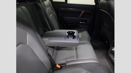 Defender 110 37