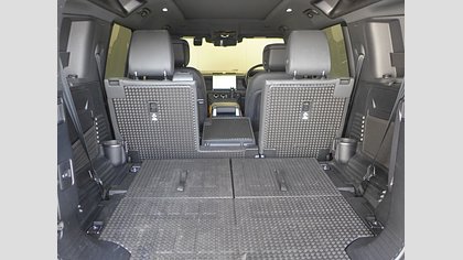 Defender 110 74
