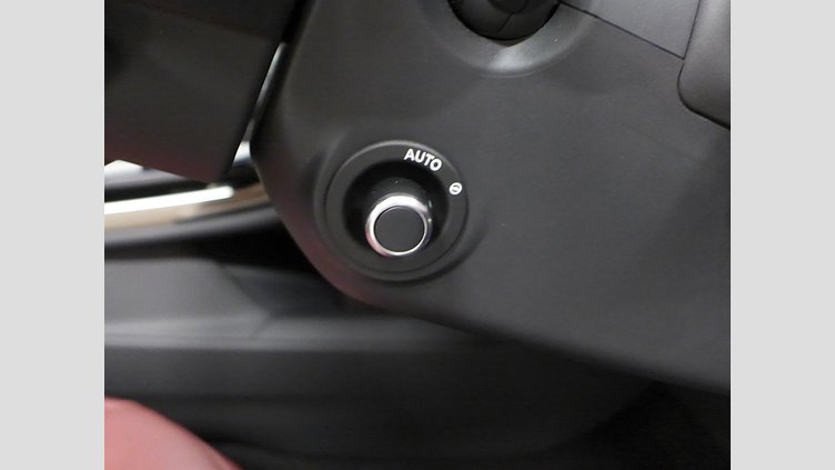 2023 認定中古車 Land Rover Range Rover Sport アイガーグレイ 3.0リッター6気筒300PSターボチャージドディーゼルMHEV（オートマチック） AUTOBIOGRAPHY