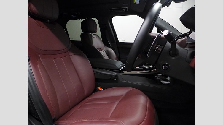 2023 認定中古車 Land Rover Range Rover Sport アイガーグレイ 3.0リッター6気筒300PSターボチャージドディーゼルMHEV（オートマチック） AUTOBIOGRAPHY