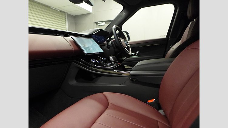 2023 認定中古車 Land Rover Range Rover Sport アイガーグレイ 3.0リッター6気筒300PSターボチャージドディーゼルMHEV（オートマチック） AUTOBIOGRAPHY