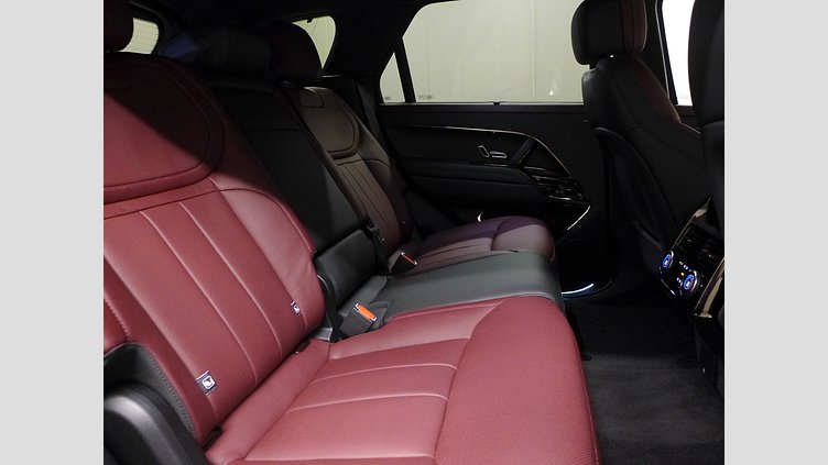 2023 認定中古車 Land Rover Range Rover Sport アイガーグレイ 3.0リッター6気筒300PSターボチャージドディーゼルMHEV（オートマチック） AUTOBIOGRAPHY