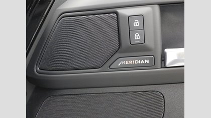 Defender 110 16