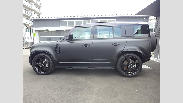 2024 認定中古車 Land Rover Defender 110 サントリーニブラック D350 ディーゼルマイルドハイブリッド X-Dynamic HSE