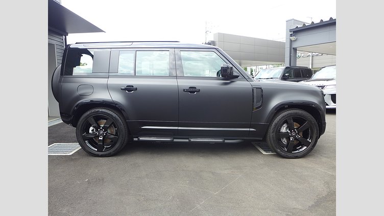 2024 認定中古車 Land Rover Defender 110 サントリーニブラック D350 ディーゼルマイルドハイブリッド X-Dynamic HSE
