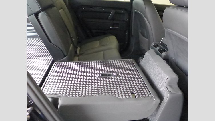 2024 認定中古車 Land Rover Defender 110 サントリーニブラック D350 ディーゼルマイルドハイブリッド X-Dynamic HSE