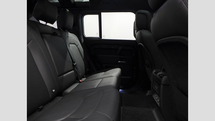 2024 認定中古車 Land Rover Defender 110 サントリーニブラック D350 ディーゼルマイルドハイブリッド X-Dynamic HSE