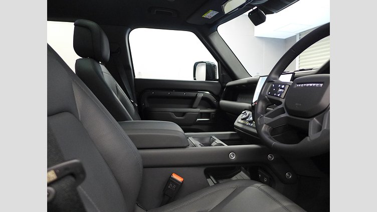 2024 認定中古車 Land Rover Defender 110 サントリーニブラック D350 ディーゼルマイルドハイブリッド X-Dynamic HSE