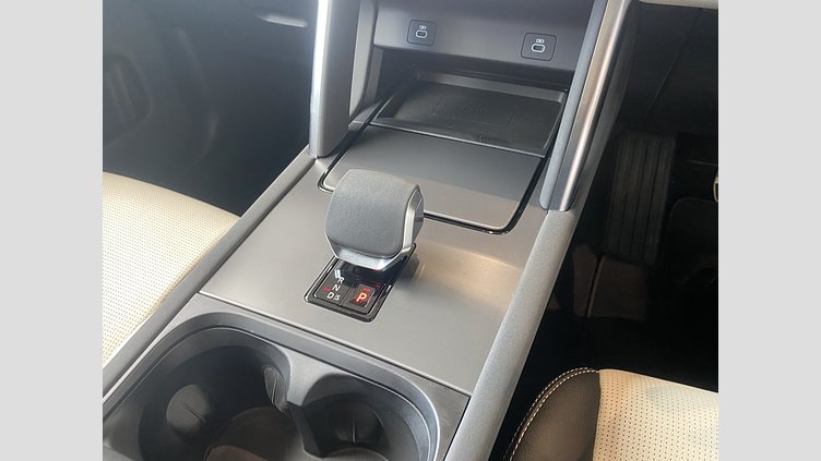 2023 認定中古車 Land Rover Discovery Sport Hakuba Silver 2.0 litre i4D​ Dynamic SE