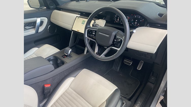 2023 認定中古車 Land Rover Discovery Sport Hakuba Silver 2.0 litre i4D​ Dynamic SE