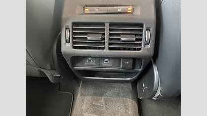 Discovery Sport 10
