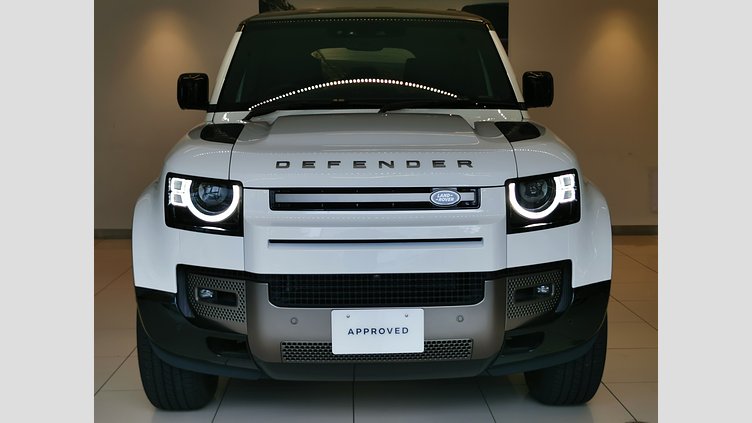 2025 認定中古車 Land Rover Defender 110 フジホワイト D350 ディーゼルマイルドハイブリッド X-Dynamic SE
