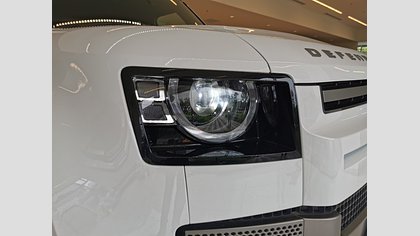 Defender 110 9