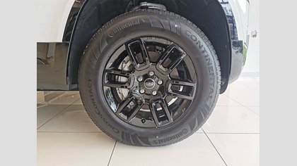 Defender 110 8