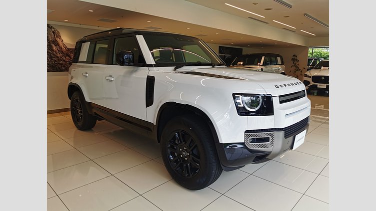 2025 認定中古車 Land Rover Defender 110 フジホワイト D350 ディーゼルマイルドハイブリッド X-Dynamic SE