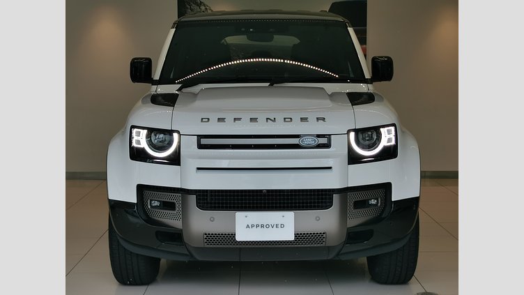 2025 認定中古車 Land Rover Defender 110 フジホワイト D350 ディーゼルマイルドハイブリッド X-Dynamic SE