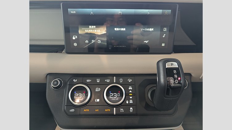 2023 認定中古車 Land Rover Defender 110 アイガーグレイ P300 AWD（AT） SE