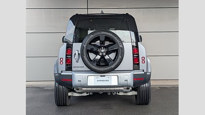 Defender 110 4