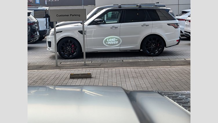 2023 認定中古車 Land Rover Defender 110 アイガーグレイ P300 AWD（AT） SE