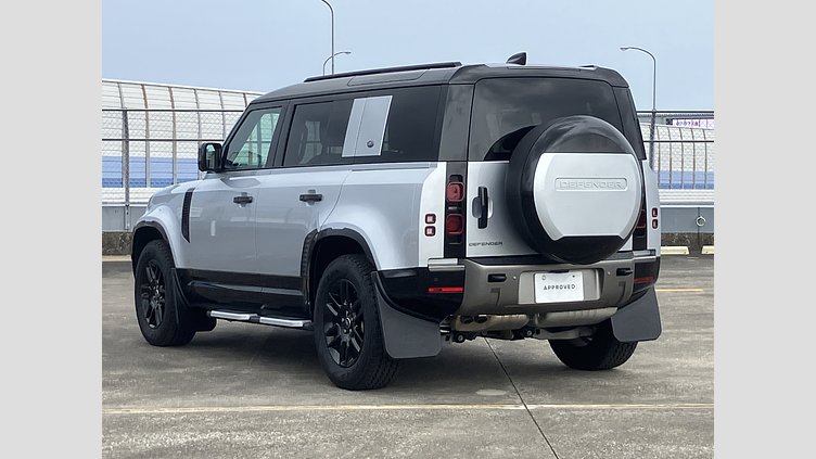 2023 認定中古車 Land Rover Defender 110 Hakuba Silver 3.0 litre i6D​ X-DYNAMIC HSE D300