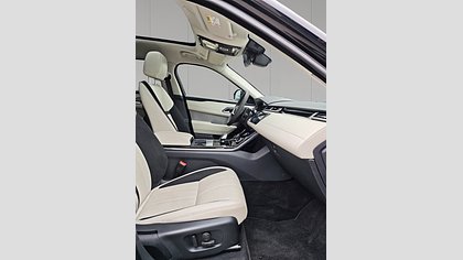 Range Rover Velar 17