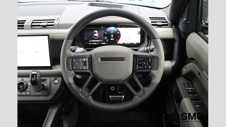 2025 Approved Land Rover Defender OCTA Faroe Green 法羅群島綠 6D Dynamics hydraulic suspension for active roll and pitch control. EDITION ONE
