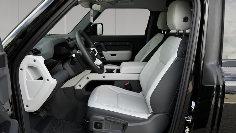 2026 Approved Land Rover Defender 90 Santorini Black D250 MHEV z silnikiem wysokoprężnym S