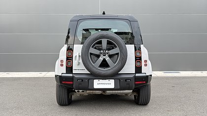 Defender 110 6