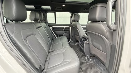 Defender 110 4